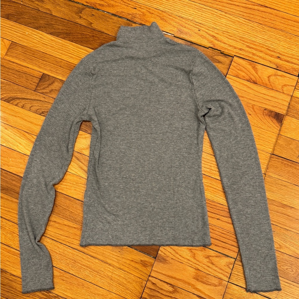 Abercrombie & Fitch Gray Long Sleeve Top